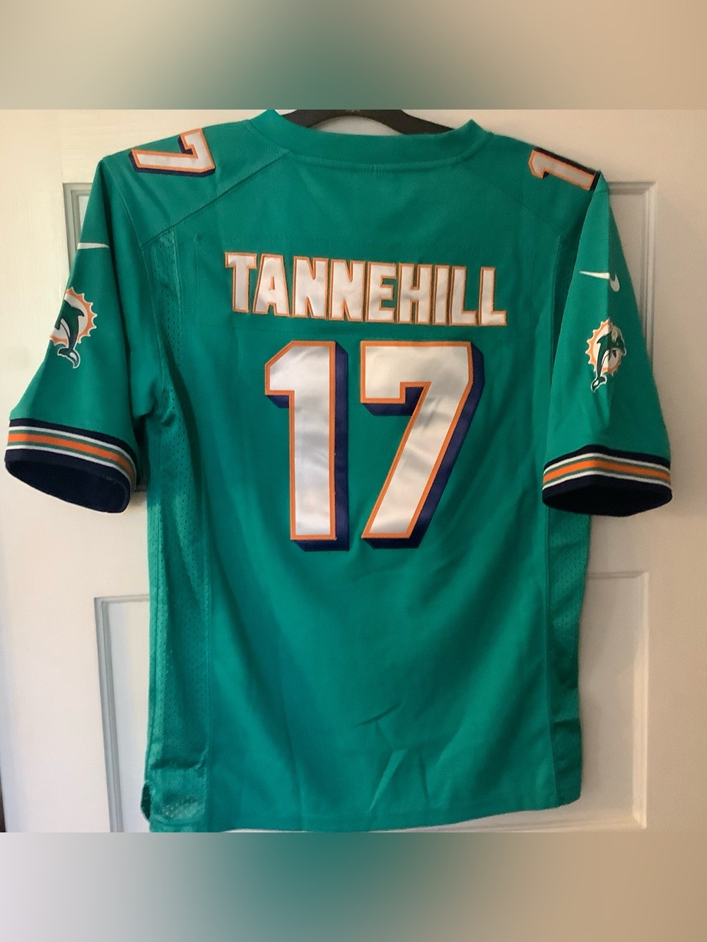 Miami Dolphin’s #17 Tannehill Jersey kids M (10-12)
